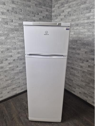 Холодильник Indesit ST 167 